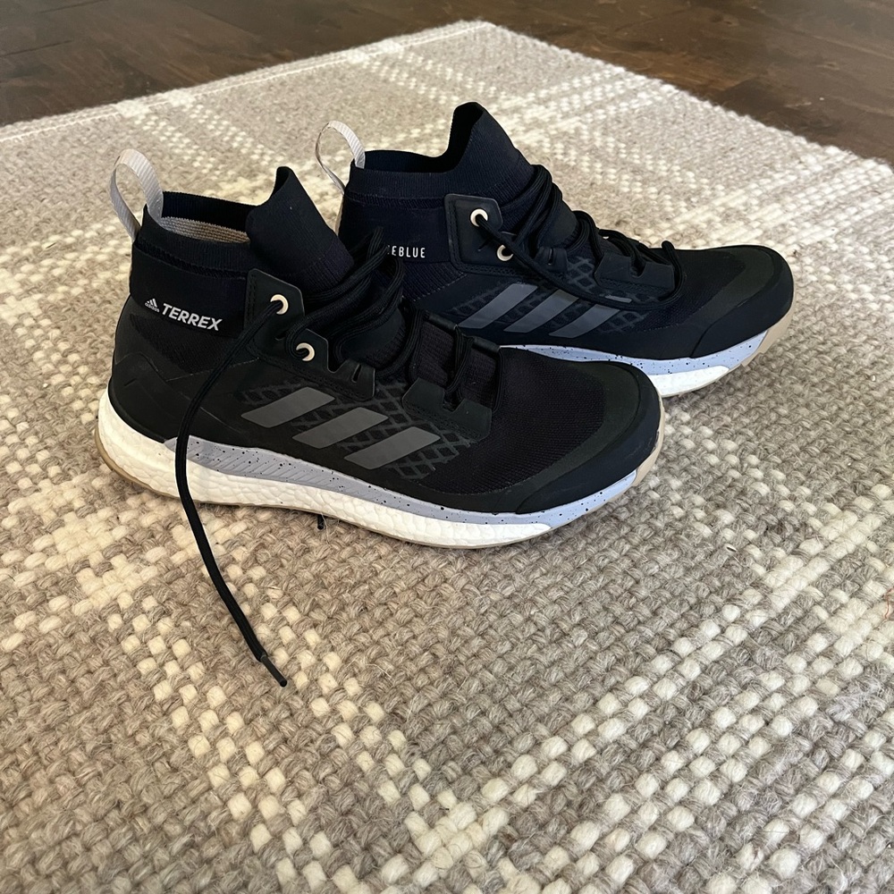 Adidas Terrex Black Hiking Shoes sz 9